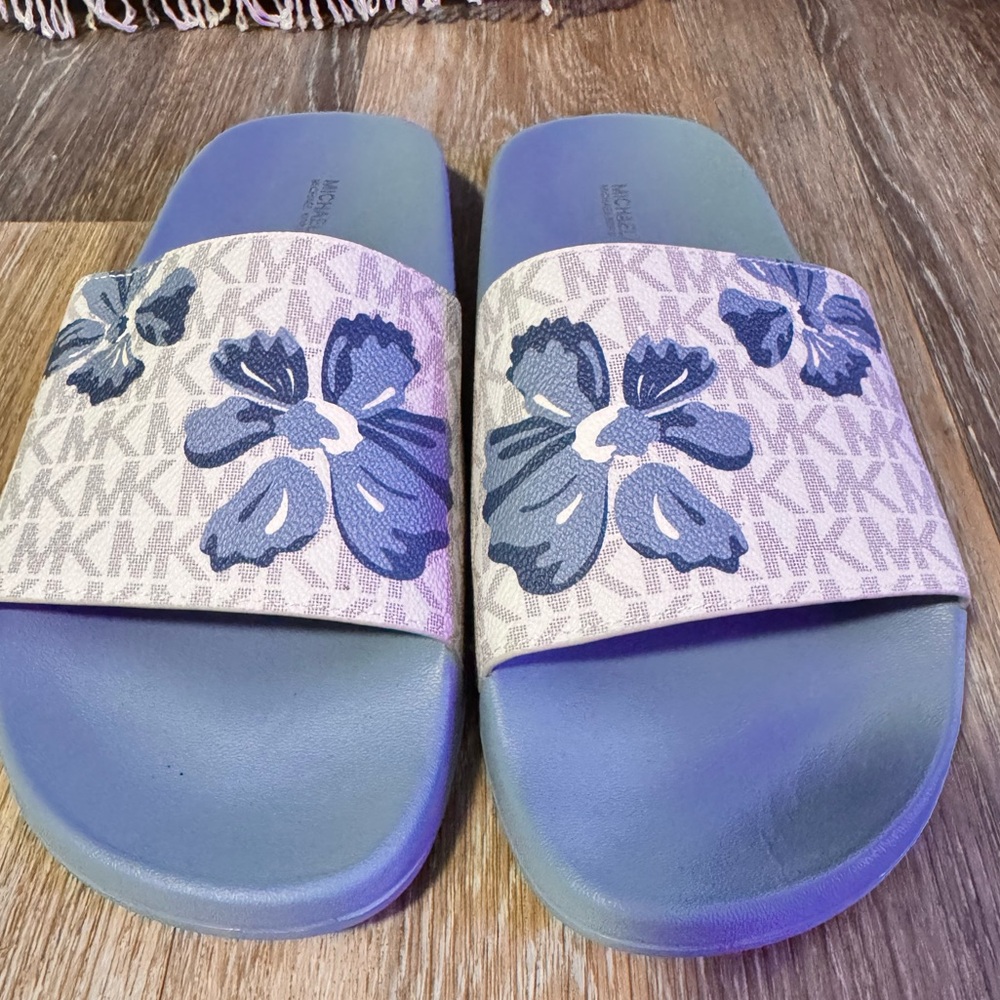 Michael Kors slides